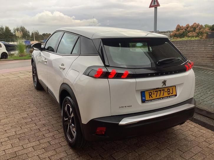 Occasion Peugeot 2008 Active 101 PK (74 kW) 2021 Wit SUV