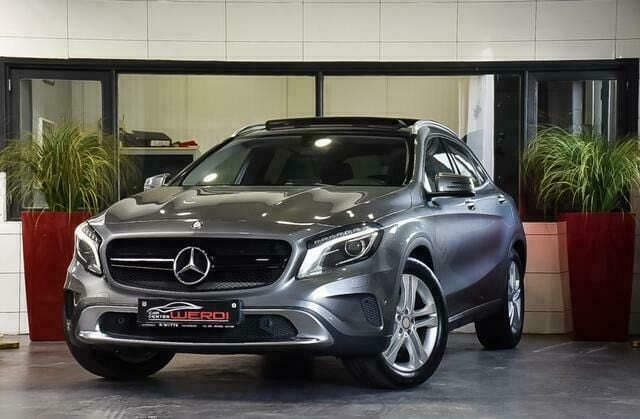 Grijs, metallic lak Gebruikt 2015 Mercedes GLA200 AMG SUV | € 24.750 (Eerlijke prijs) - Afbeelding 1/4
