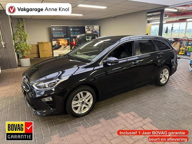 Zwart (metallic) Gebruikt 2020 Kia Ceed Sportswagon Stationwagen | € 15.950 (Eerlijke prijs) - Afbeelding 1/4