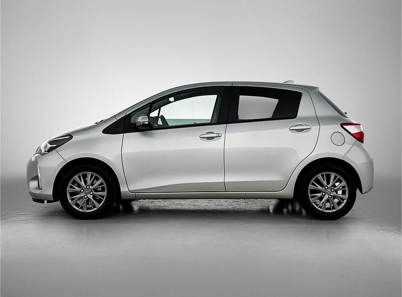 Occasion Toyota Yaris 112 PK (82 kW) 2019 Grijs Hatchback