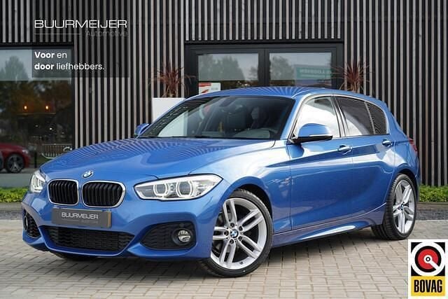 Blauw Gebruikt 2017 BMW 118 Executive Hatchback | € 14.900 (Eerlijke prijs) - Afbeelding 1/4