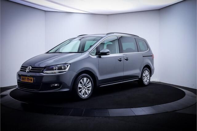 Grijs Gebruikt 2018 VW Sharan Comfortline MPV | € 26.750 (Eerlijke prijs) - Afbeelding 1/4