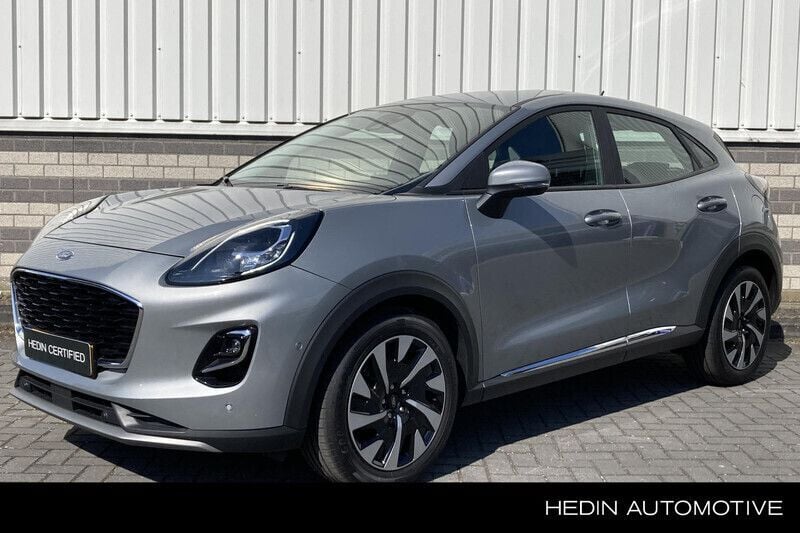 Grijs Gebruikt 2023 Ford Puma Titanium SUV | € 22.495 (Eerlijke prijs) - Afbeelding 1/4