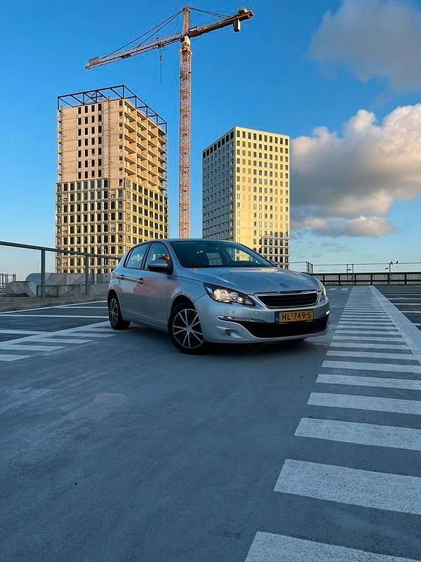 Occasion 2015 Peugeot 308 | € 3.500 (Super prijs) - Afbeelding 1/4