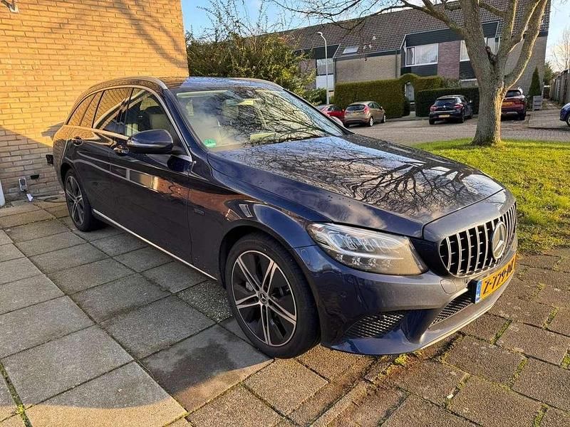 Blauw Gebruikt 2020 Mercedes C300e Premium Plus Stationwagen | € 21.800 (Super prijs) - Afbeelding 1/4