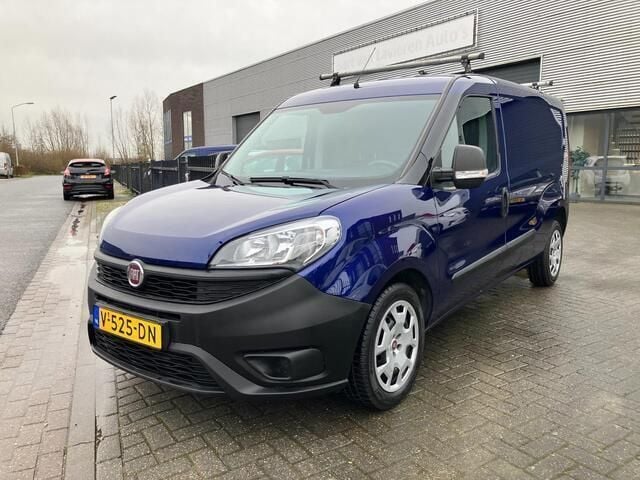 Blauw Occasion 2017 Fiat Doblò MPV | € 6.499 (Eerlijke prijs) - Afbeelding 1/4