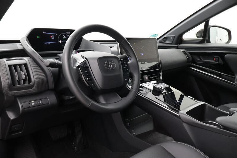 Rood Gebruikt 2023 Toyota bZ4X Premium SUV | € 36.999 (Goede deal) - Afbeelding 1/4