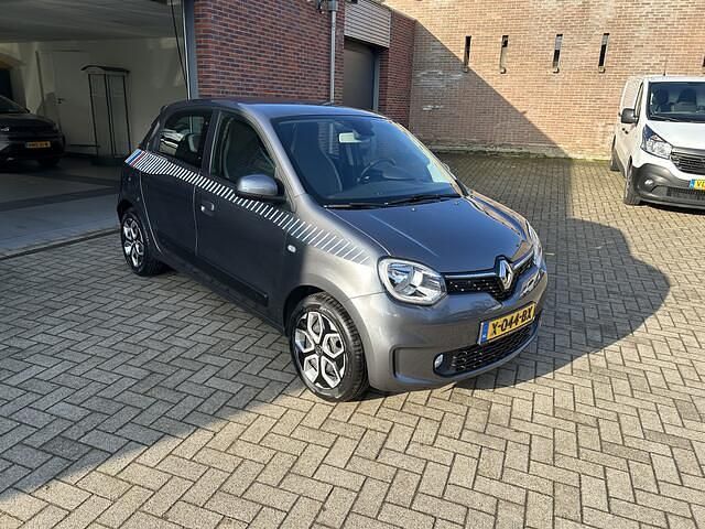 Occasion Renault Twingo Intens 74 PK (54 kW) 2019 Grijs (metallic) Hatchback