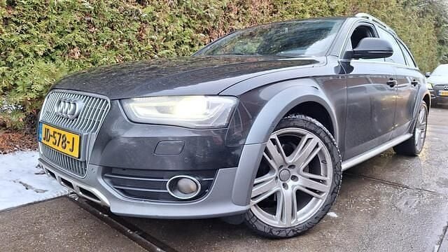 Zwart (metallic) Gebruikt 2012 Audi A4 Allroad Proline Stationwagen | € 8.300 (Eerlijke prijs) - Afbeelding 1/4