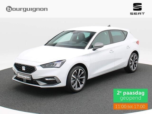 Wit Nieuw 2024 Seat Leon Business Hatchback | € 39.020 (Eerlijke prijs) - Afbeelding 1/4