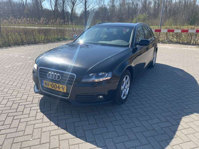 Zwart Gebruikt 2011 Audi A4 Stationwagen | € 6.000 (Super prijs) - Afbeelding 1/4