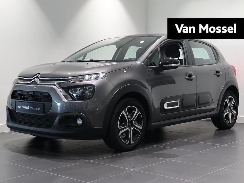 Grijs, metallic lak Gebruikt 2024 Citroën C3 PureTech Hatchback | € 16.740 (Goede deal) - Afbeelding 1/3