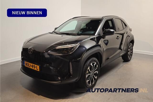 Zwart Nieuw 2025 Toyota Yaris Cross SUV | € 31.950 (Iets duurder) - Afbeelding 1/4