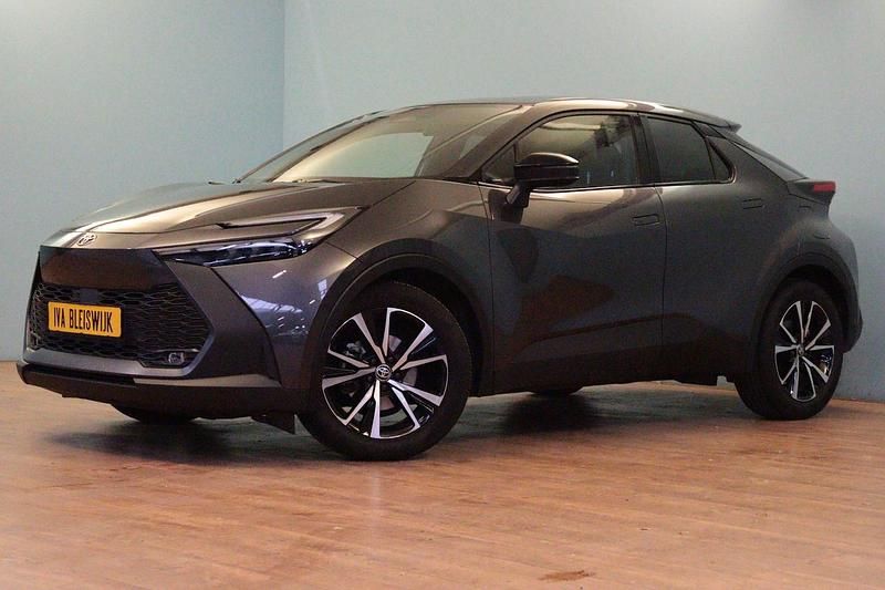 Occasion Toyota C-HR 98 PK (72 kW) 2025 Grijs SUV