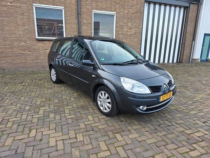 Gebruikt 2007 Renault Grand Scénic II MPV | € 2.000 (Eerlijke prijs) - Afbeelding 1/4