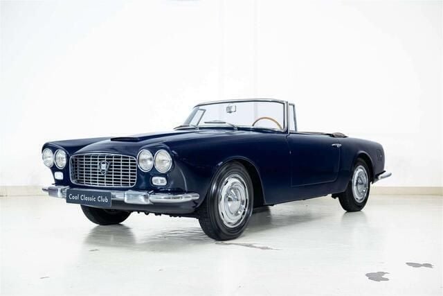 Blauw Gebruikt 1960 Lancia Flaminia Cabriolet | € 139.500 - Afbeelding 1/4