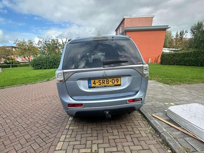 Occasion Mitsubishi Outlander Instyle 121 PK (88 kW) 2013 Blauw SUV