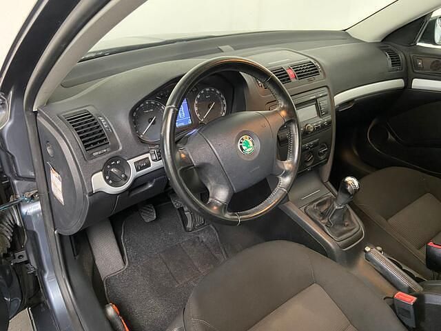 Occasion Skoda Octavia Tour 116 PK (85 kW) 2008 Grijs Stationwagen