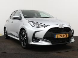 Grijs metallic Gebruikt 2024 Toyota Yaris Edition Hatchback | € 22.445 (Goede deal) - Afbeelding 1/3