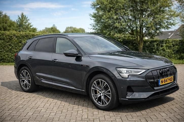 Occasion 2021 Audi e-tron Advanced SUV | € 24.500 (Super prijs) - Afbeelding 1/4