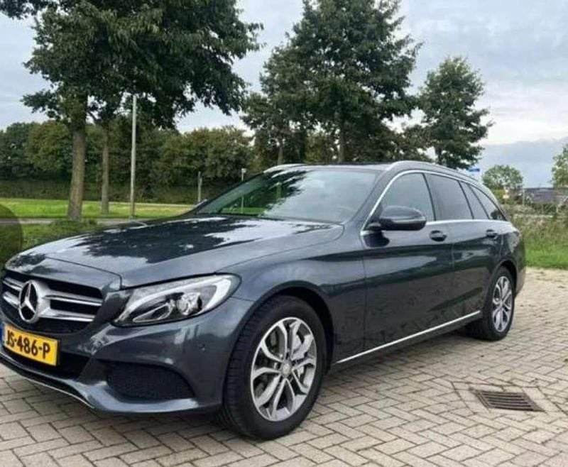 Grijs Occasion 2016 Mercedes C350e Edition Stationwagen | € 13.500 (Goede deal) - Afbeelding 1/4