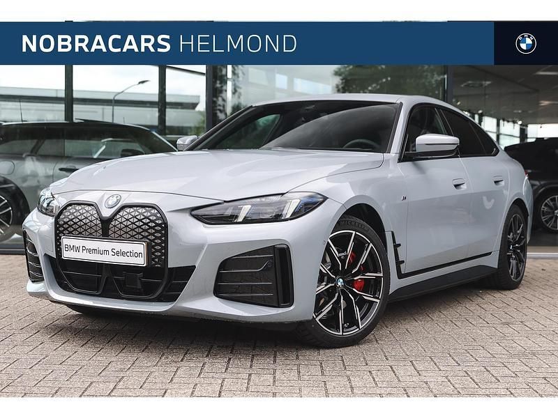Grijs Gebruikt 2025 BMW i4 M Sport Sedan | € 69.270 - Afbeelding 1/4