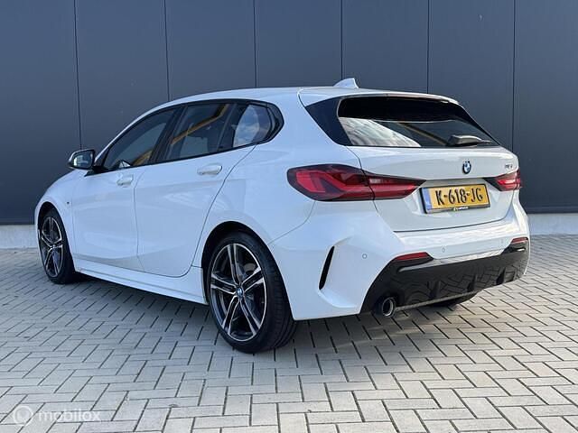 Occasion BMW 118 Executive 136 PK (100 kW) 2021 Wit Hatchback