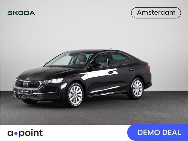 Zwart Gebruikt 2025 Skoda Octavia Business Line Hatchback | € 38.949 (Duur) - Afbeelding 1/4