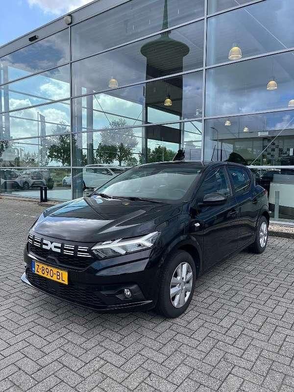 Zwart Gebruikt 2024 Dacia Sandero Expression Hatchback | € 16.945 (Eerlijke prijs) - Afbeelding 1/3