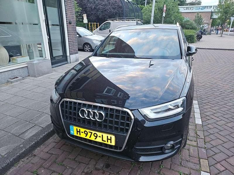 Zwart Gebruikt 2012 Audi Q3 SUV | € 13.500 - Afbeelding 1/4