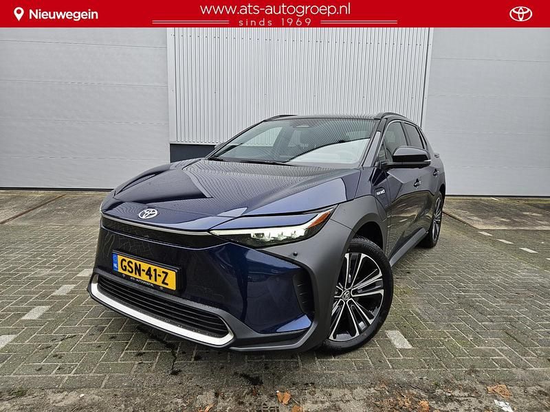 Blauw Occasion 2024 Toyota bZ4X Premium SUV | € 41.900 (Duur) - Afbeelding 1/4