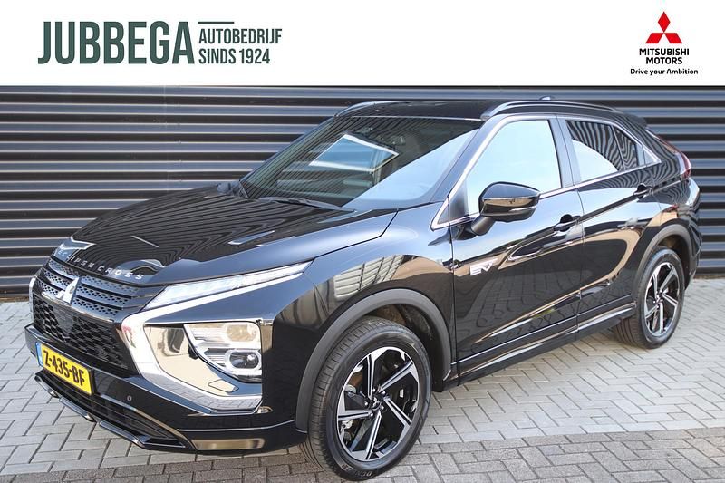 Amethyst black (zwart parelmoer) Gebruikt 2024 Mitsubishi Eclipse Cross SUV | € 30.999 (Eerlijke prijs) - Afbeelding 1/4