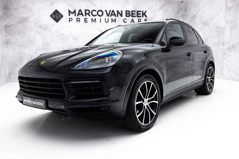 C9x diepzwart metallic Gebruikt 2018 Porsche Cayenne SUV | € 57.850 (Goede deal) - Afbeelding 1/3