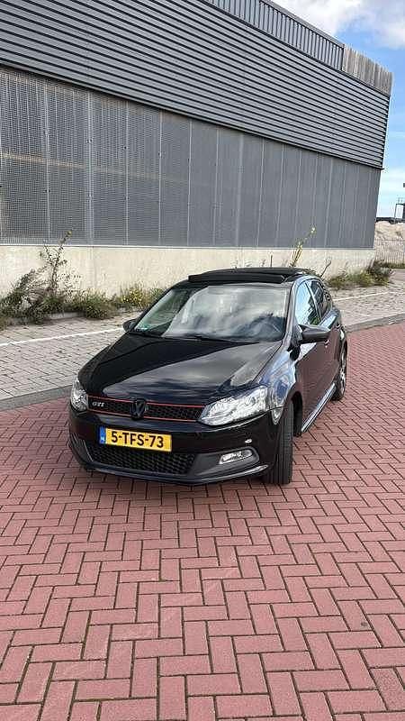 Gebruikt 2013 VW Polo Highline Sedan | € 5.300 (Super prijs) - Afbeelding 1/4