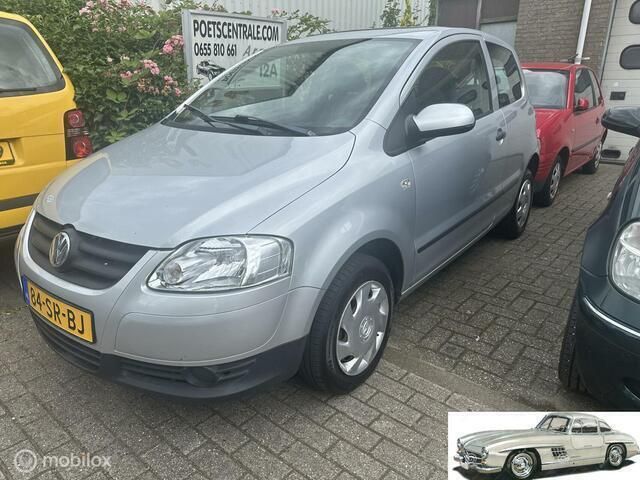 Grijs Gebruikt 2006 VW Fox Trendline Hatchback | € 1.150 (Eerlijke prijs) - Afbeelding 1/2