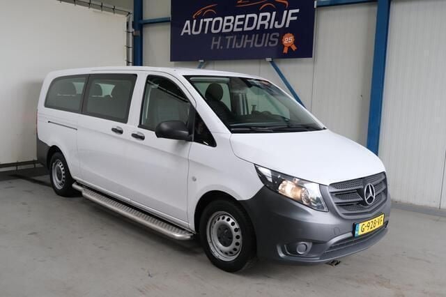 Wit Gebruikt 2019 Mercedes Vito MPV | € 22.900 - Afbeelding 1/4