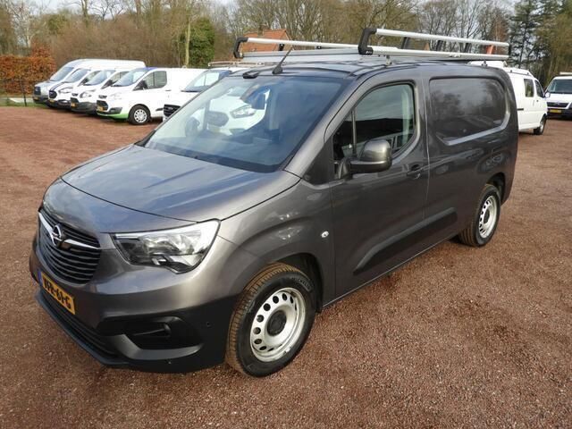 Grijs Gebruikt 2020 Opel Combo S MPV | € 9.950 (Goede deal) - Afbeelding 1/4