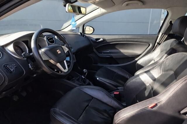 Occasion Seat Ibiza SC Sport 105 PK (77 kW) 2010 Grijs Hatchback