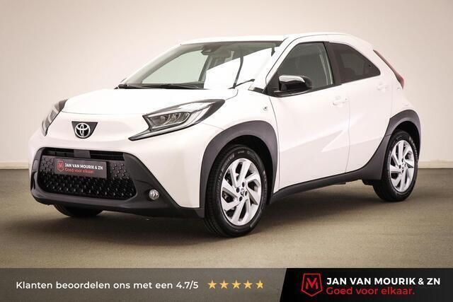 Wit Gebruikt 2022 Toyota Aygo Hatchback | € 16.400 (Eerlijke prijs) - Afbeelding 1/4