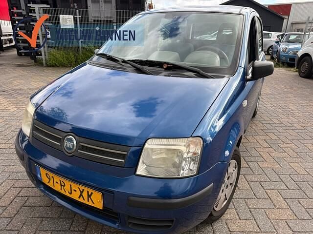 Blauw Gebruikt 2005 Fiat Panda Dynamic Hatchback | € 1.099 (Eerlijke prijs) - Afbeelding 1/4