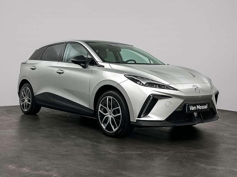 Occasion MG MG4 EV Luxury 150 kW (204 PK) 2023 Zilver Hatchback