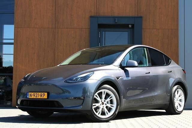 Grijs Gebruikt 2021 Tesla Model Y Long Range SUV | € 32.750 (Iets duurder) - Afbeelding 1/4