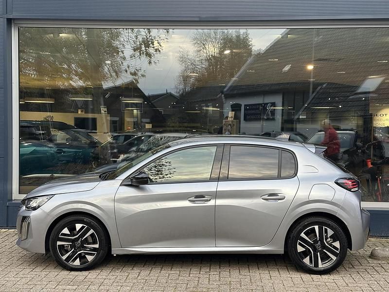 Occasion Peugeot 208 Allure 101 PK (74 kW) 2024 Grijs Hatchback