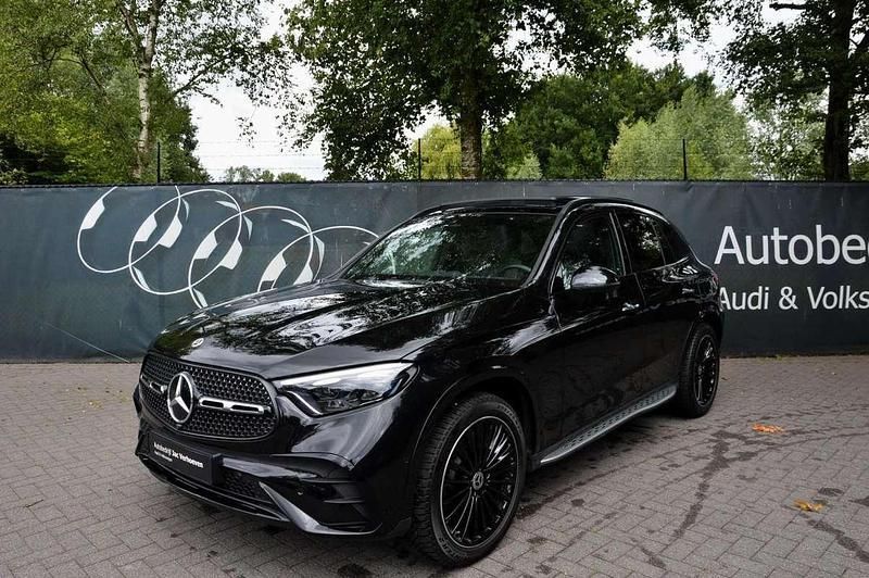 Zwart, metallic lak Gebruikt 2024 Mercedes GLC400d AMG line SUV | € 74.950 (Eerlijke prijs) - Afbeelding 1/3