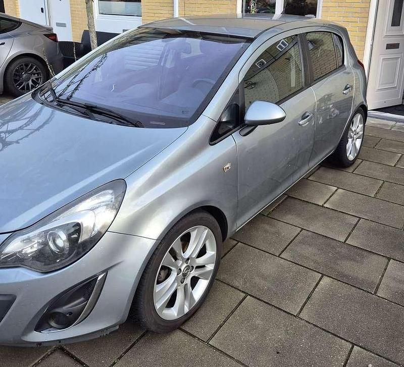 Occasion Opel Corsa Cosmo 101 PK (74 kW) 2014 Grijs Sedan