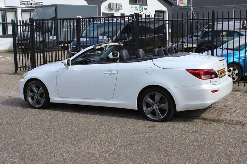 Occasion Lexus IS250 Luxury Line 208 PK (152 kW) 2012 Wit, metallic lak Cabriolet