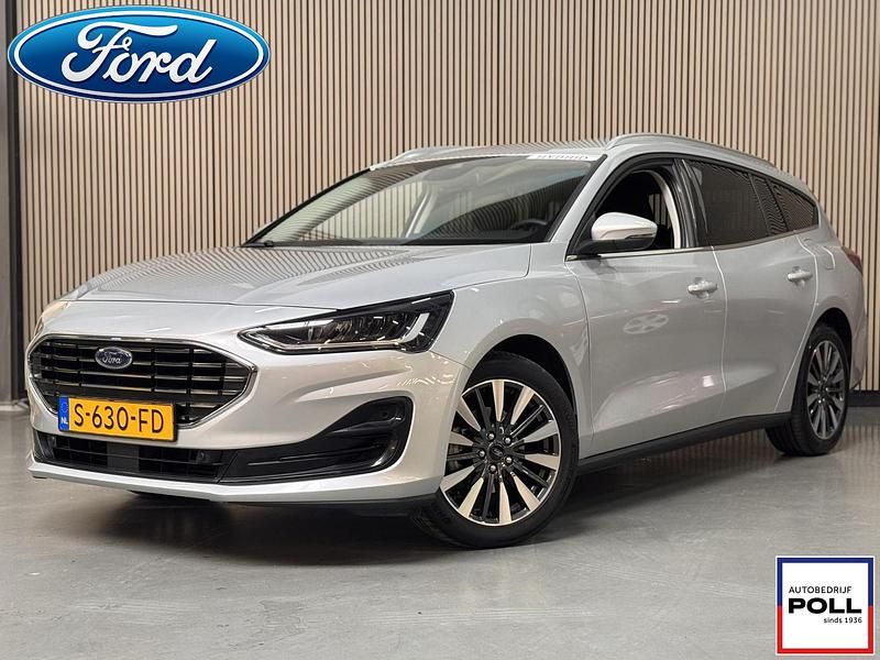 Grijs Occasion 2023 Ford Focus Titanium X Stationwagen | € 21.895 (Eerlijke prijs) - Afbeelding 1/4