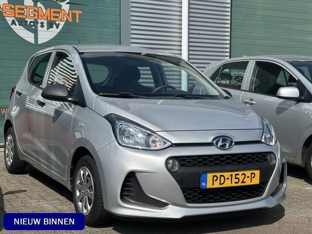 Grijs Gebruikt 2017 Hyundai i10 Hatchback | € 7.250 (Eerlijke prijs) - Afbeelding 1/4