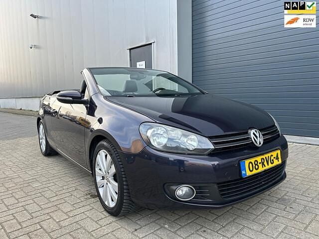Paars (metallic) Occasion 2011 VW Golf Cabriolet Cabriolet | € 6.999 (Eerlijke prijs) - Afbeelding 1/4