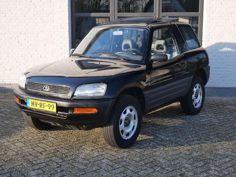 Zwart Occasion 1996 Toyota RAV4 SUV | € 4.950 - Afbeelding 1/4